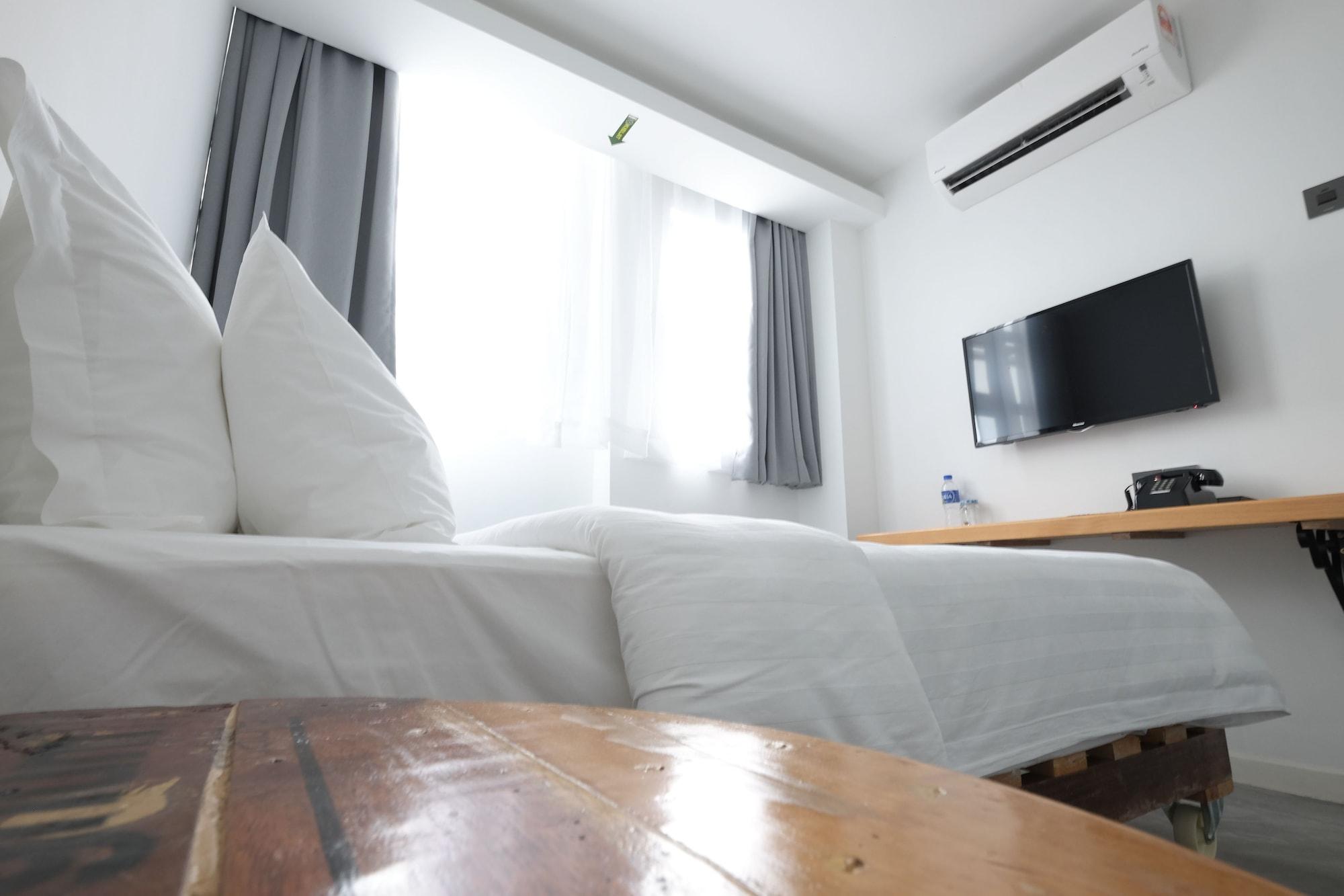 White Loft Hotel Malacca Buitenkant foto
