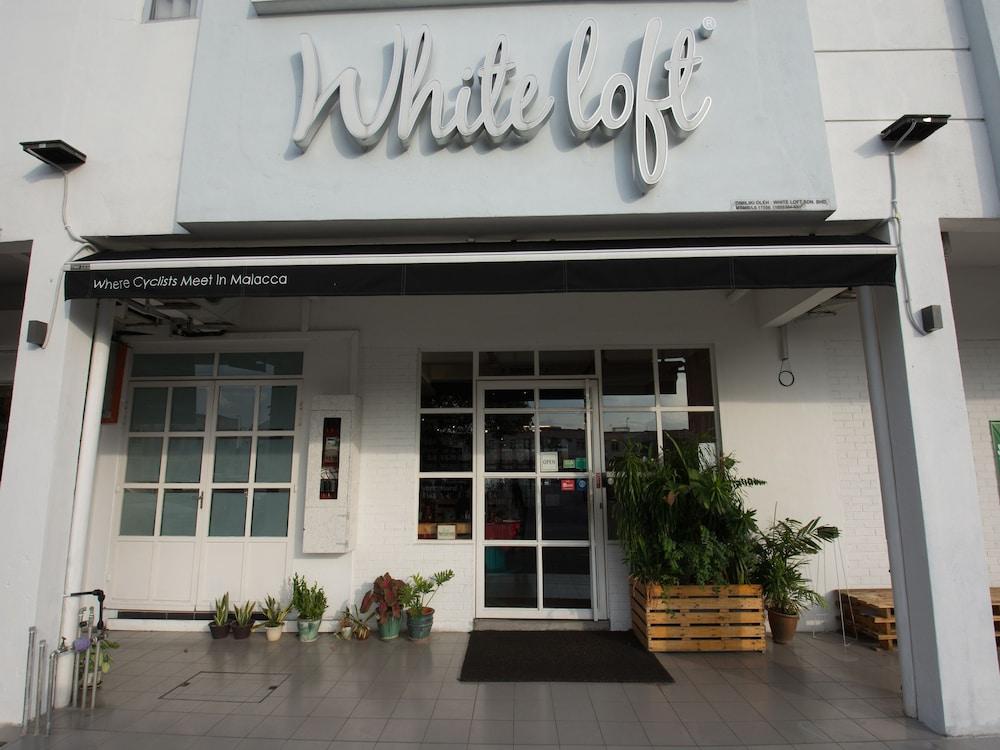 White Loft Hotel Malacca Buitenkant foto