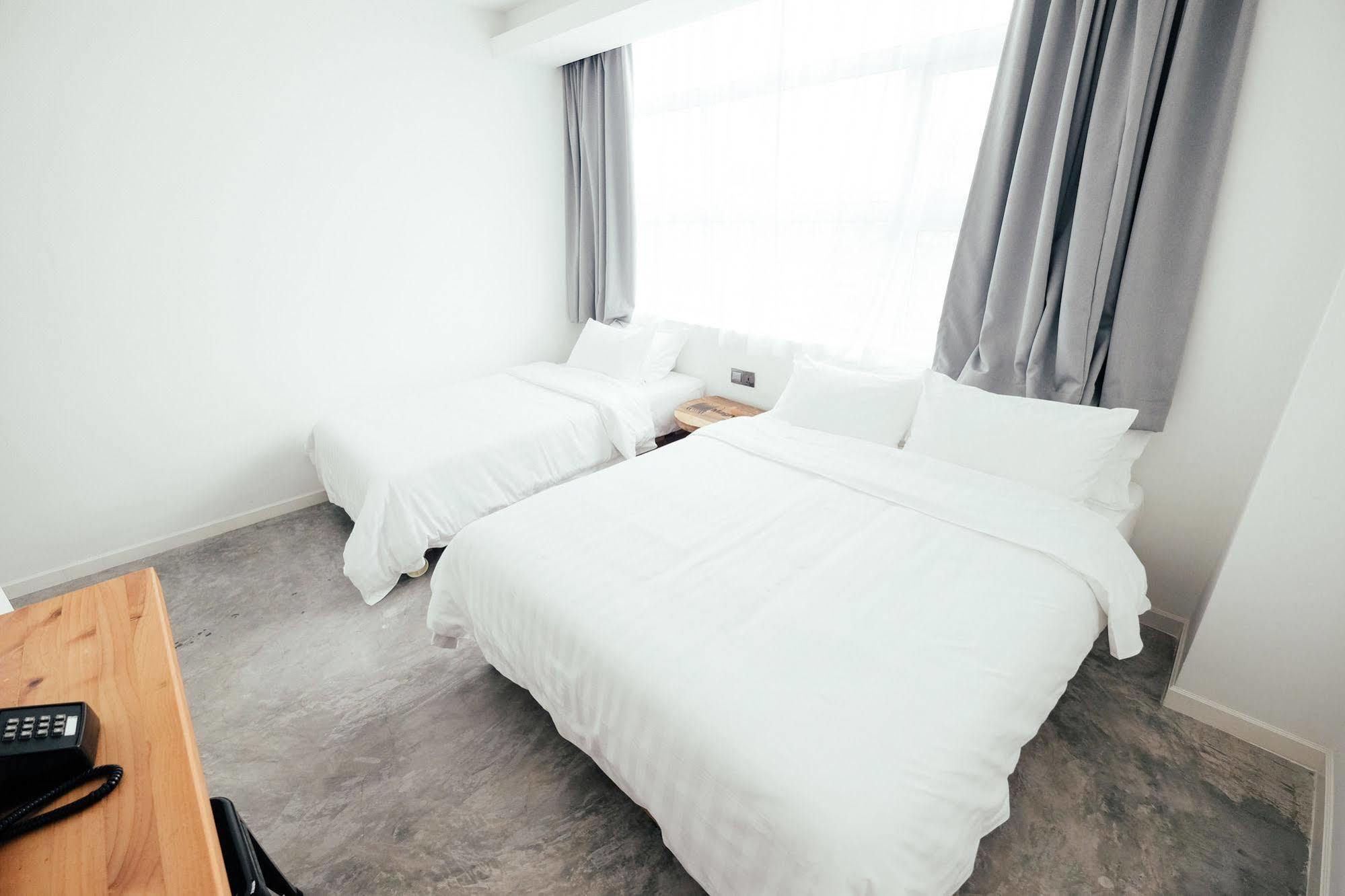 White Loft Hotel Malacca Buitenkant foto