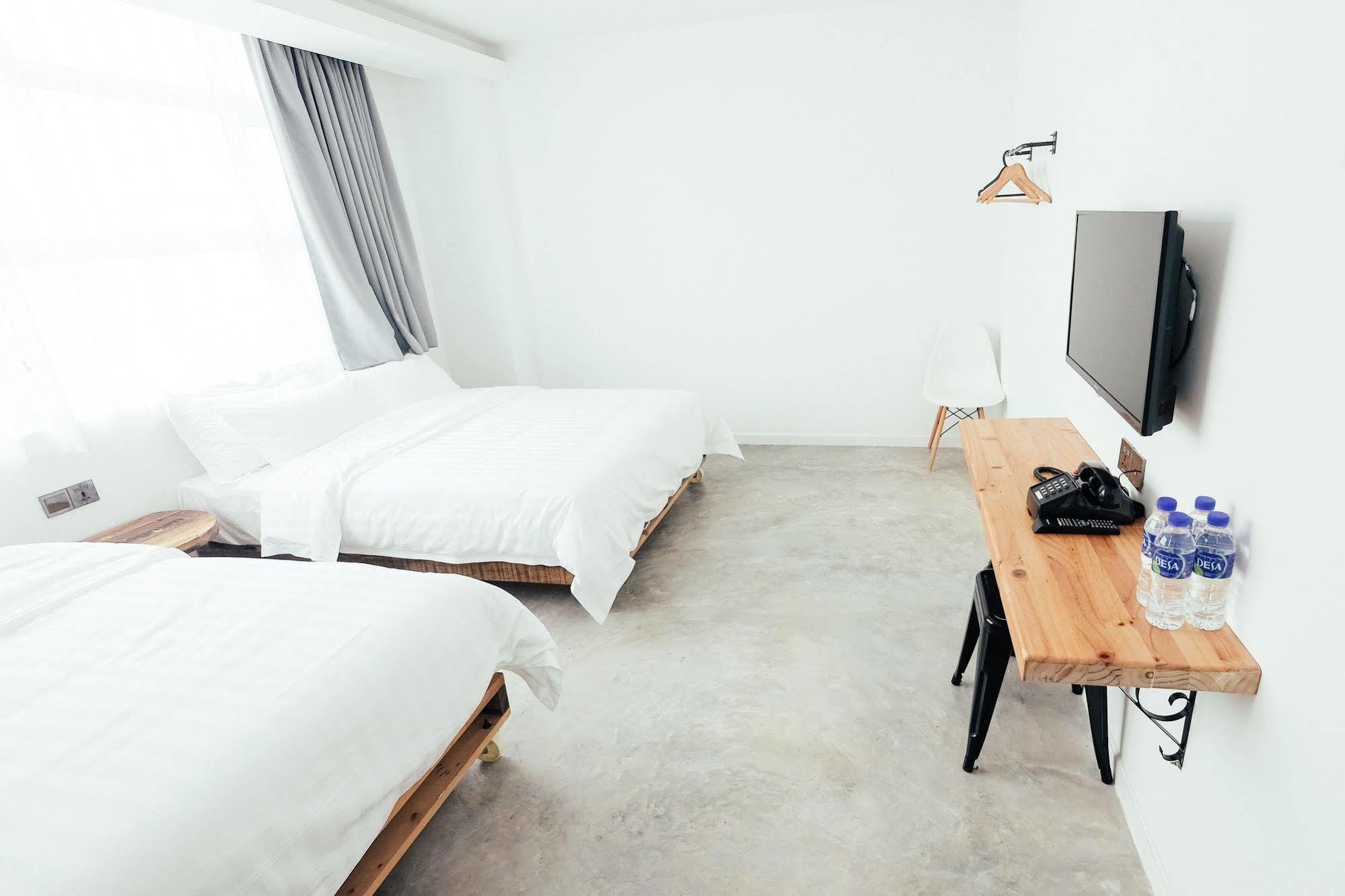 White Loft Hotel Malacca Buitenkant foto