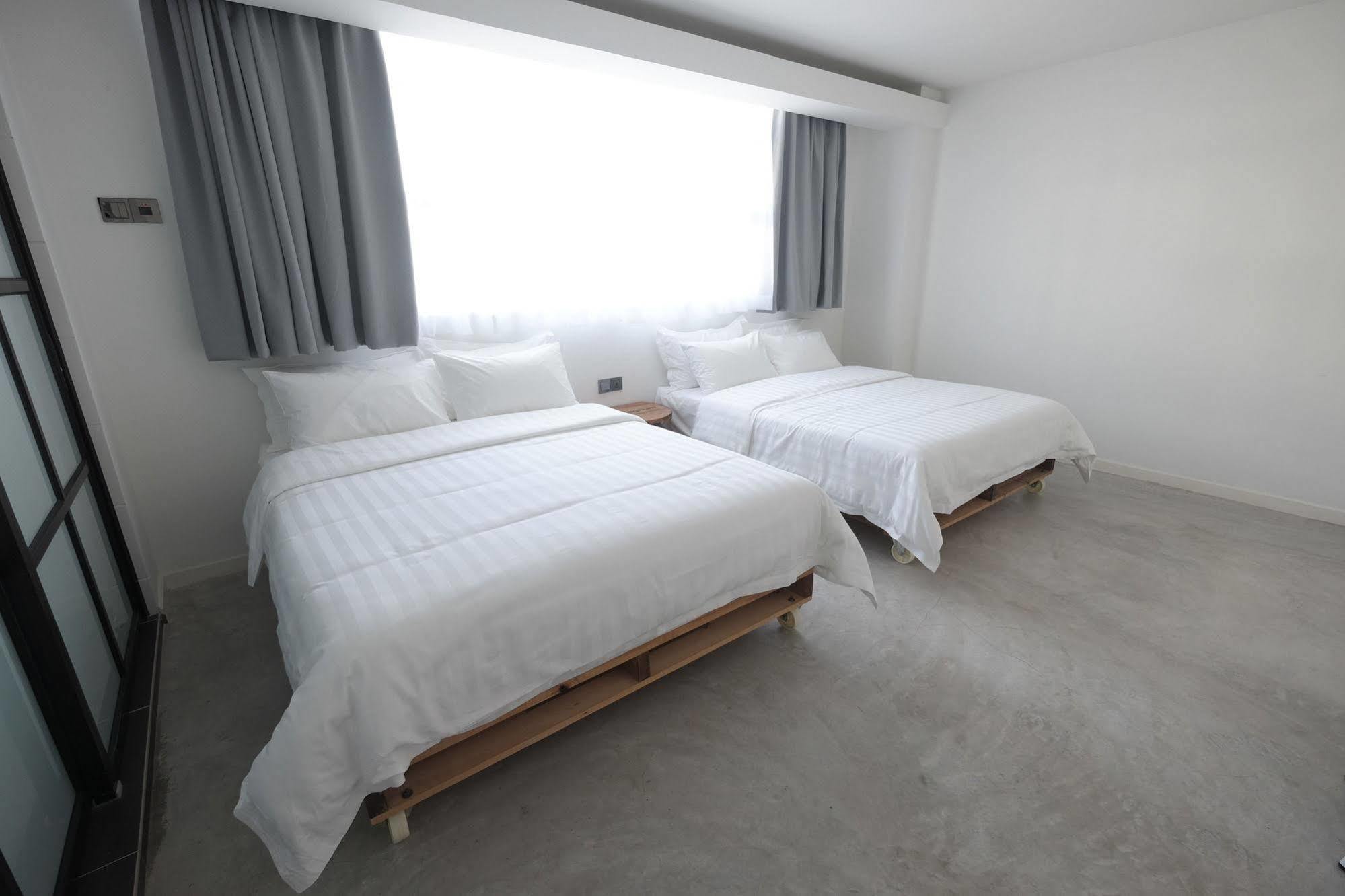 White Loft Hotel Malacca Buitenkant foto