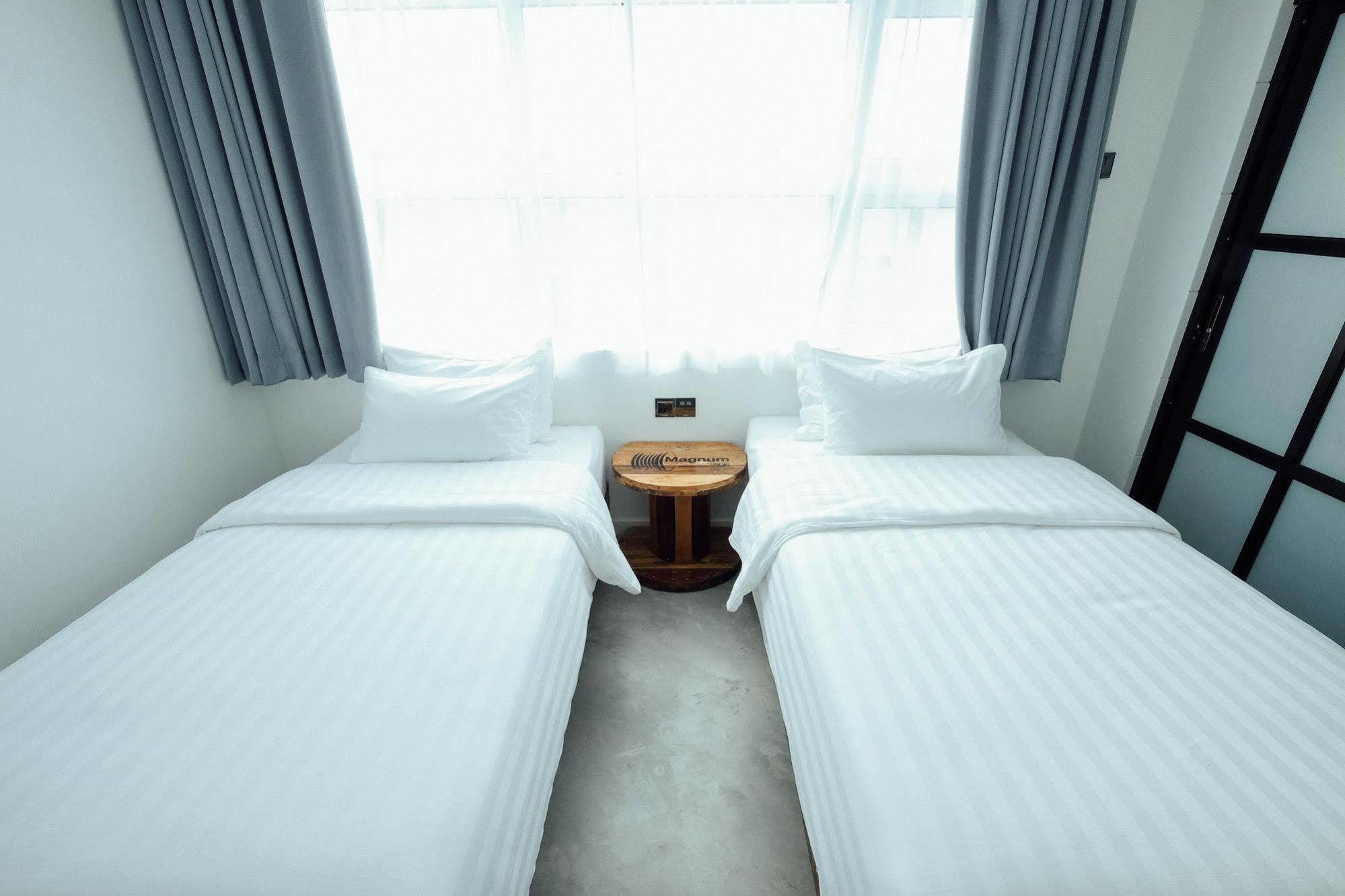 White Loft Hotel Malacca Buitenkant foto