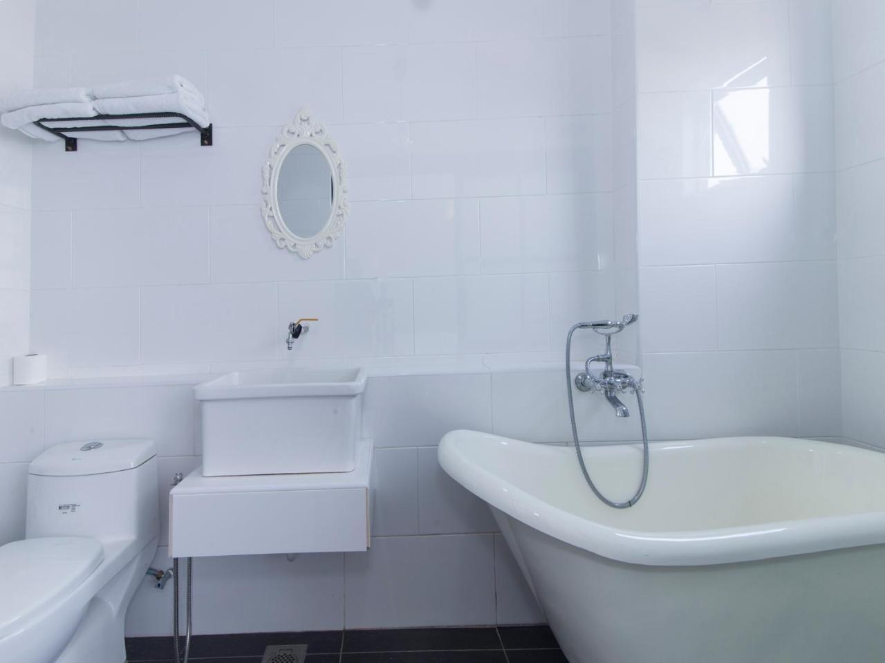 White Loft Hotel Malacca Buitenkant foto