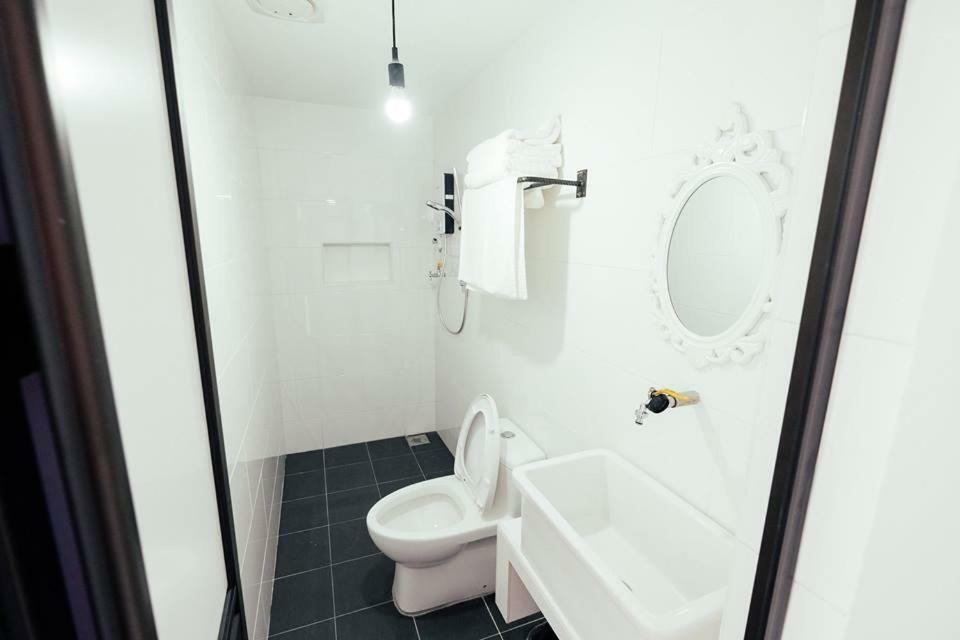 White Loft Hotel Malacca Buitenkant foto